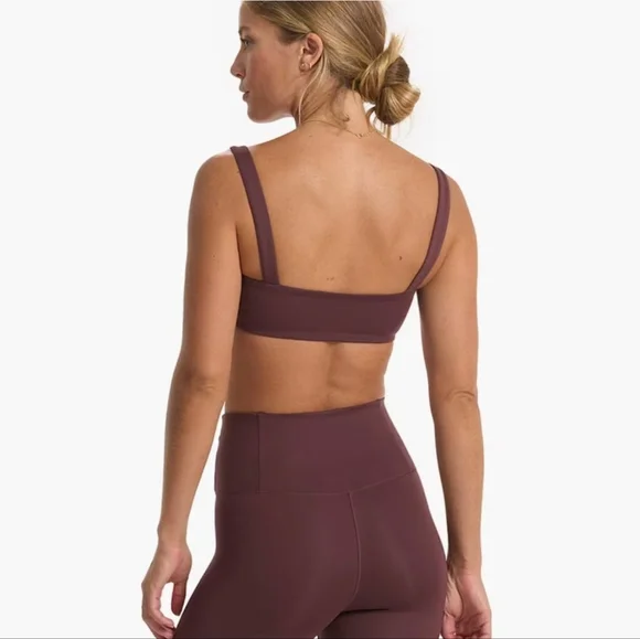 EUC Vuori Evolve Square Neck Sports Bra Burgundy Size S - Picture 3 of 9